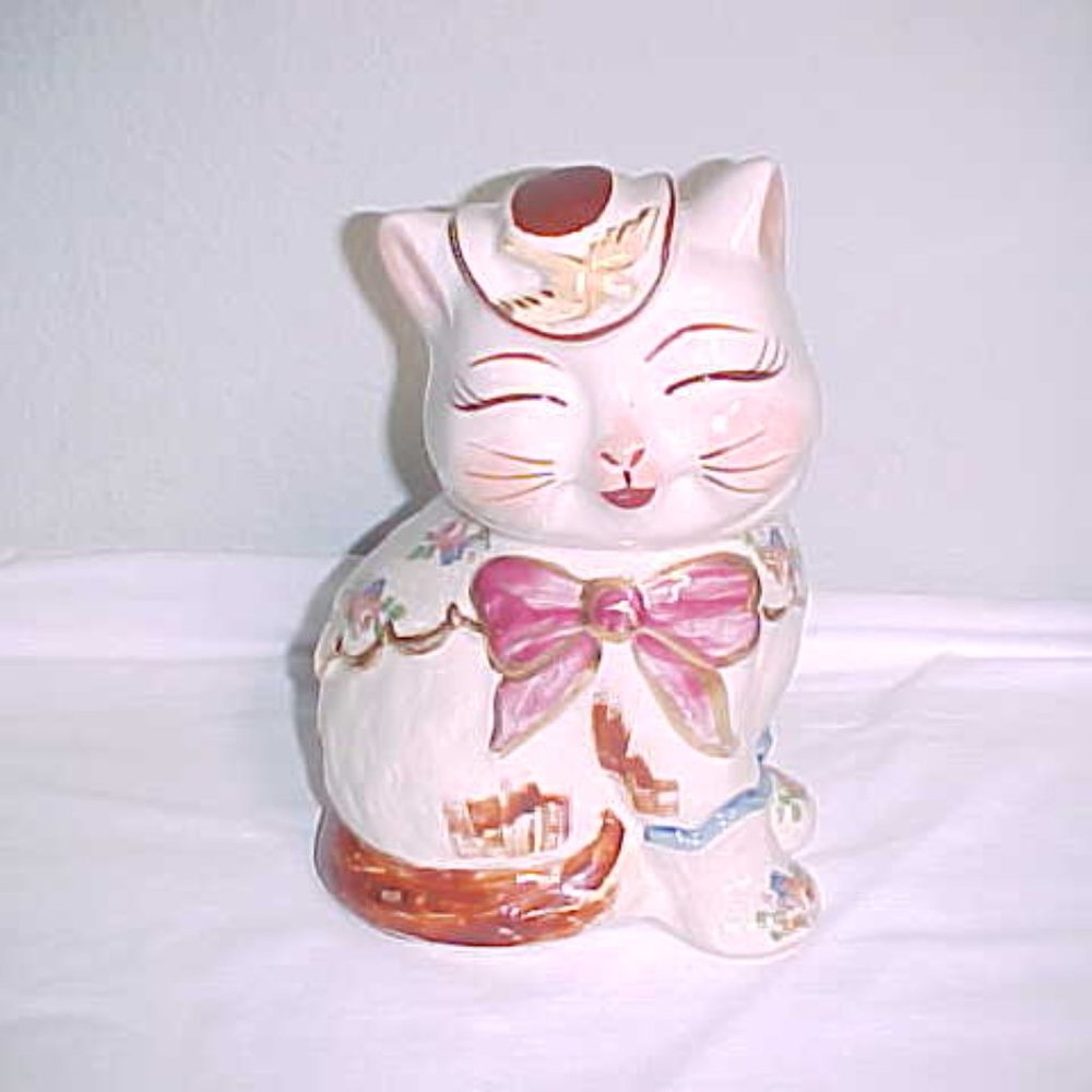 Vintage 1940’s Shawnee Puss in Boots Cookie Jar Painted Designs